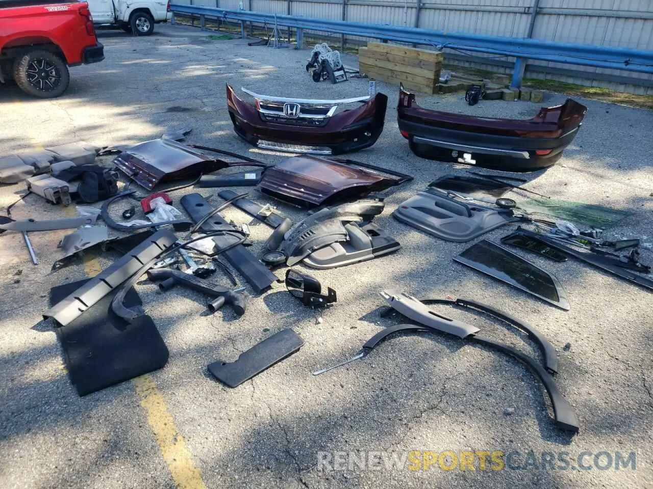 13 Photograph of a damaged car 5FNYF5H53KB024442 HONDA PILOT 2019