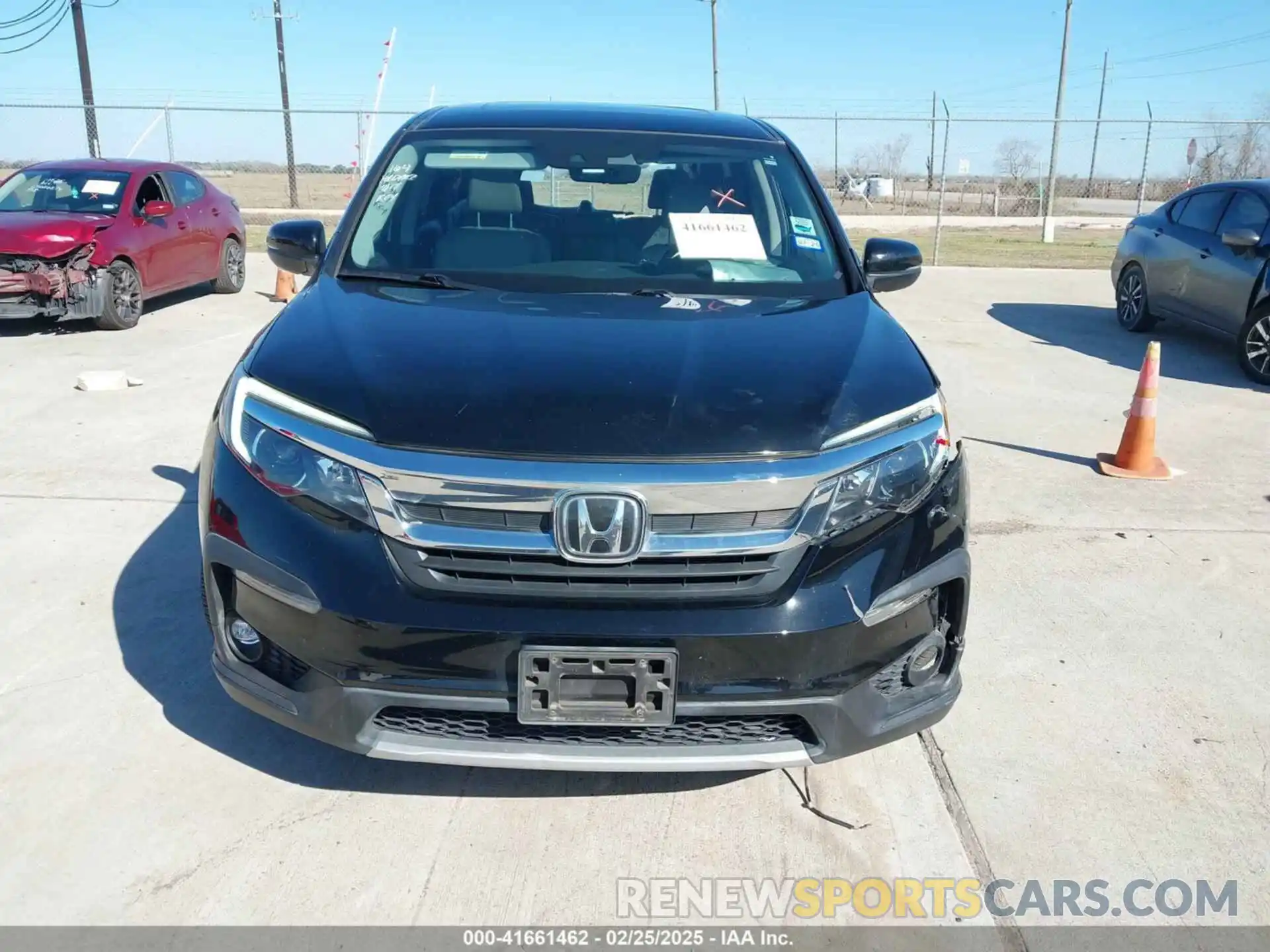 12 Photograph of a damaged car 5FNYF5H53KB031522 HONDA PILOT 2019