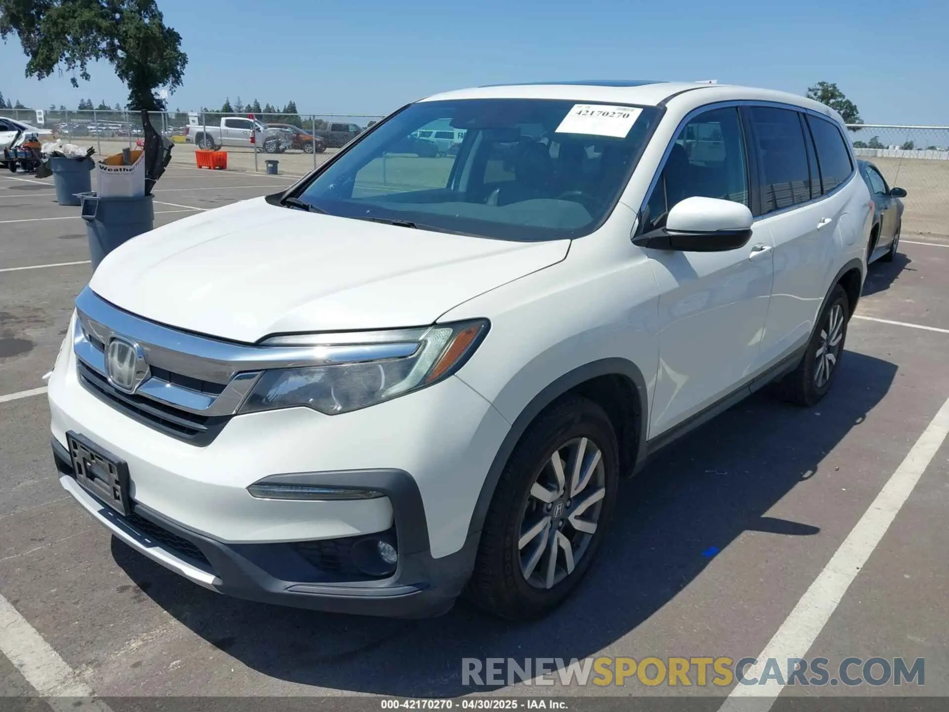 2 Photograph of a damaged car 5FNYF5H54KB018519 HONDA PILOT 2019