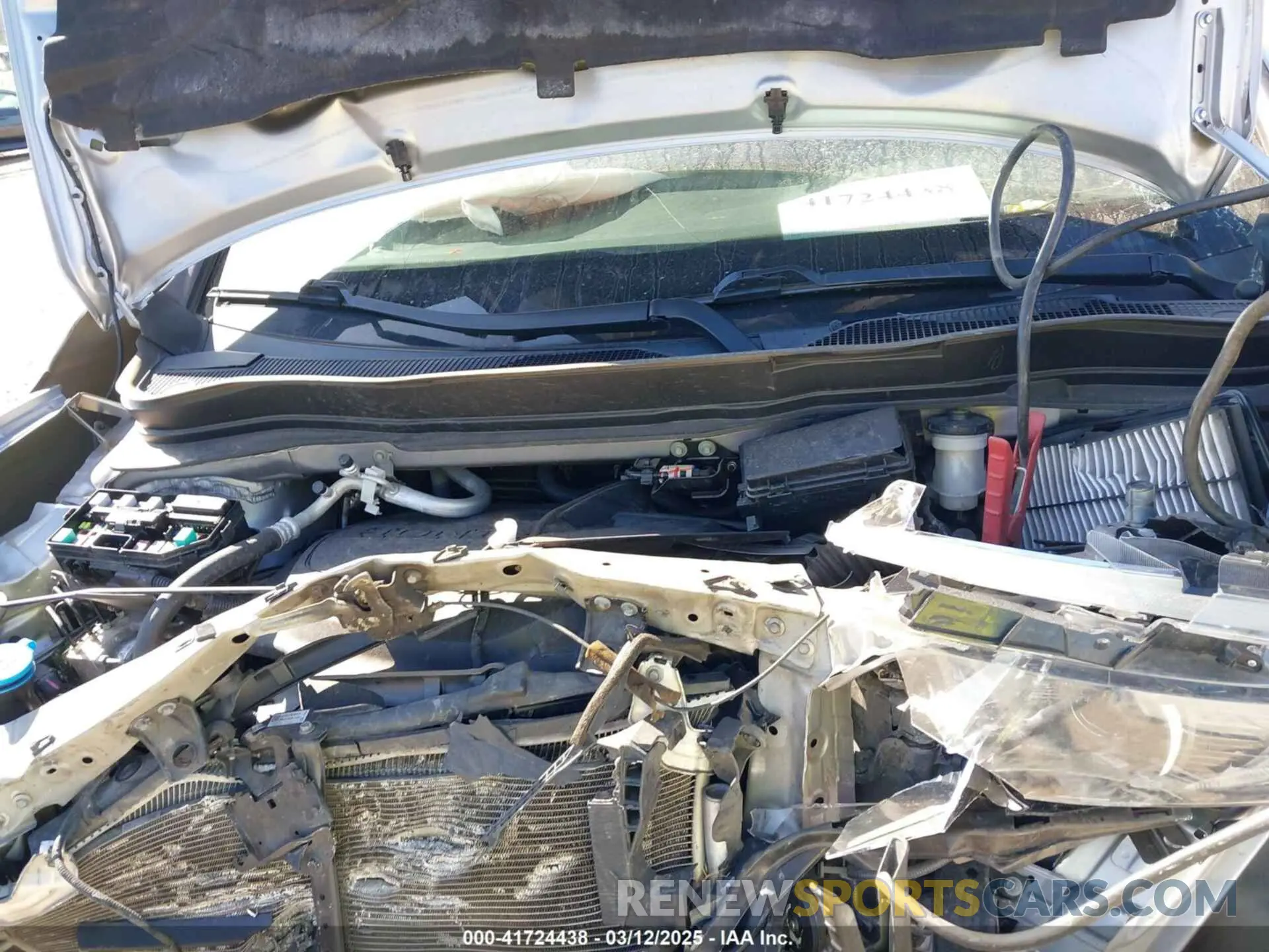 10 Photograph of a damaged car 5FNYF5H55KB012695 HONDA PILOT 2019