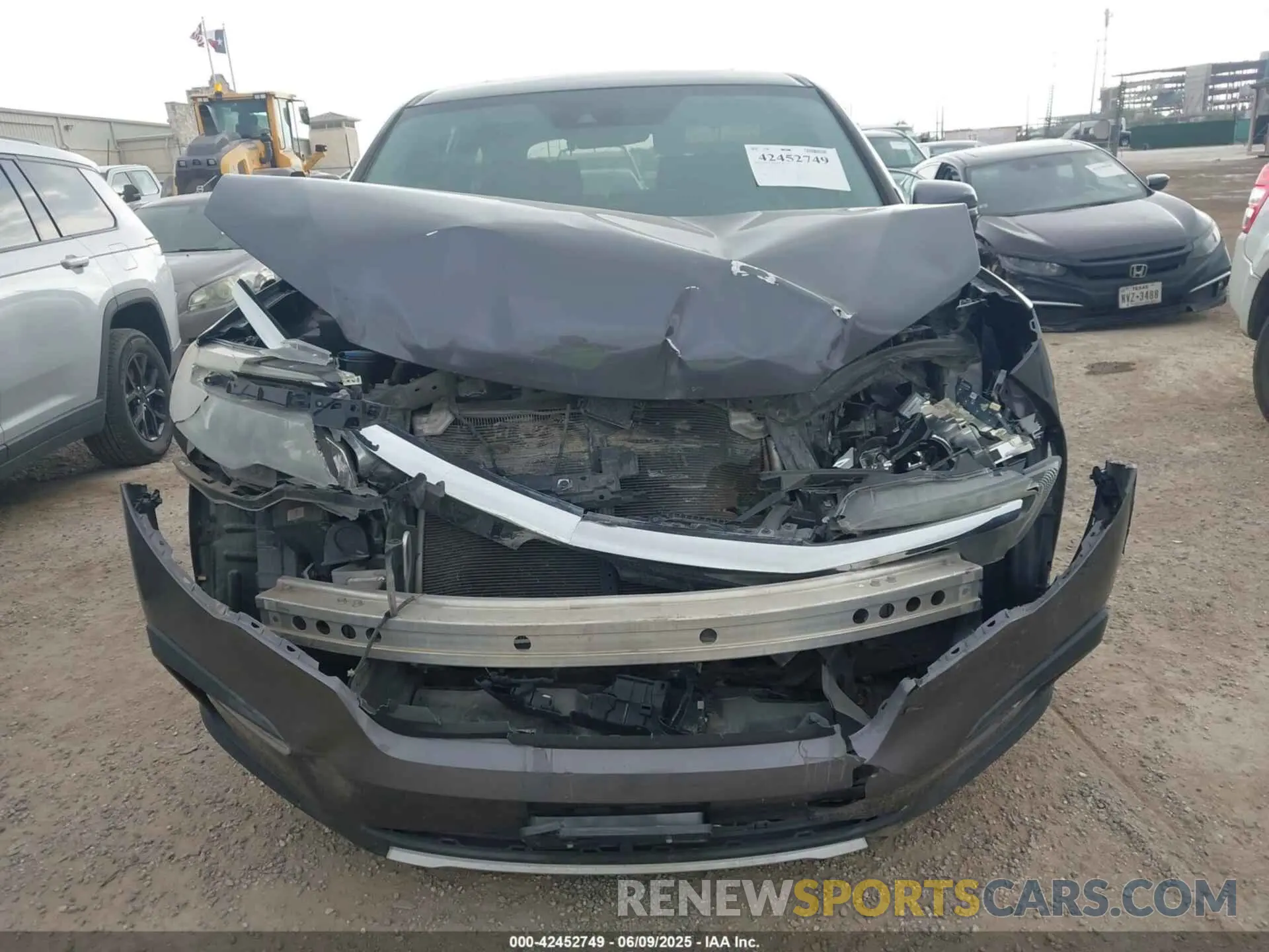 12 Photograph of a damaged car 5FNYF5H55KB027813 HONDA PILOT 2019