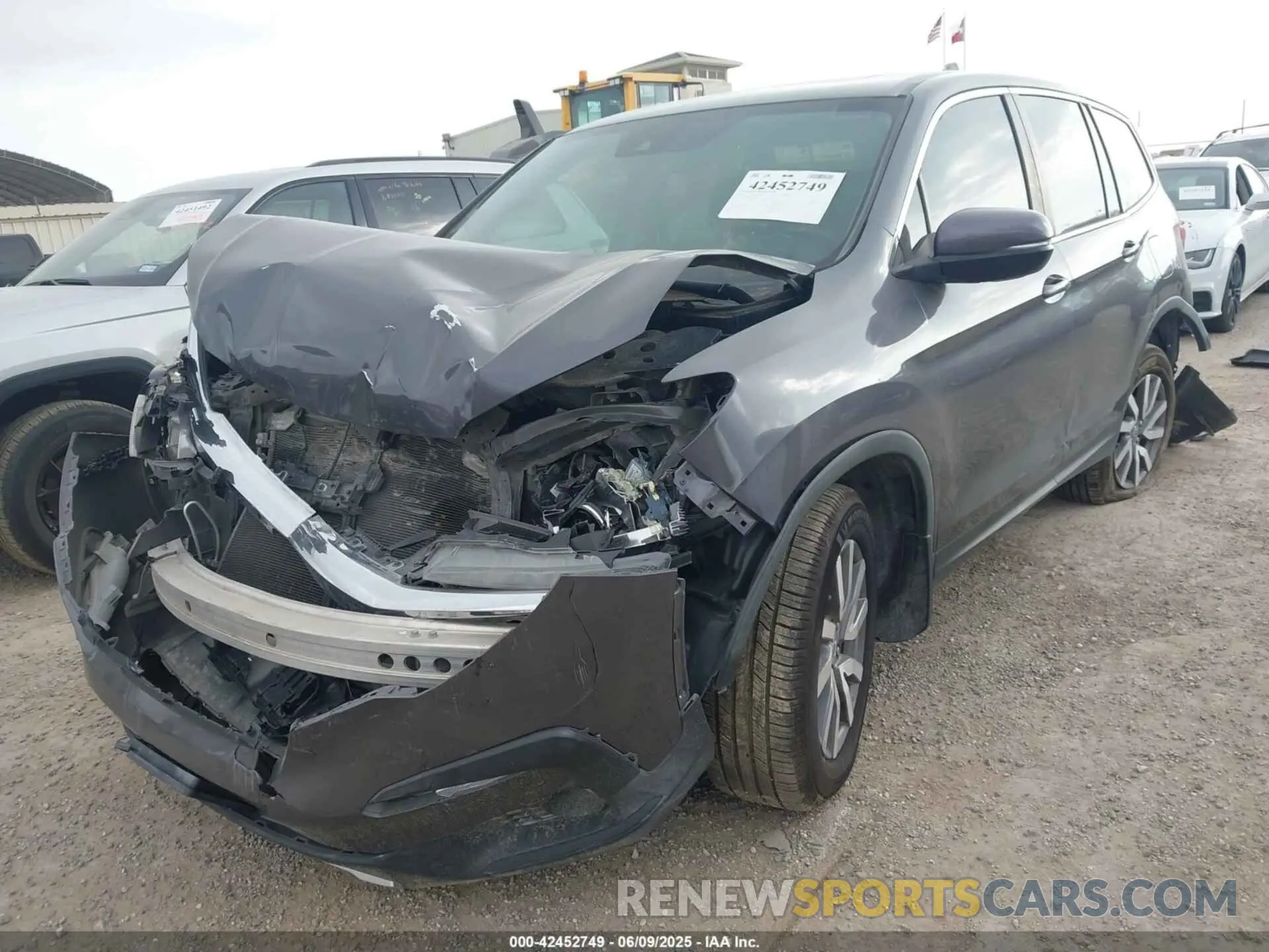 2 Photograph of a damaged car 5FNYF5H55KB027813 HONDA PILOT 2019