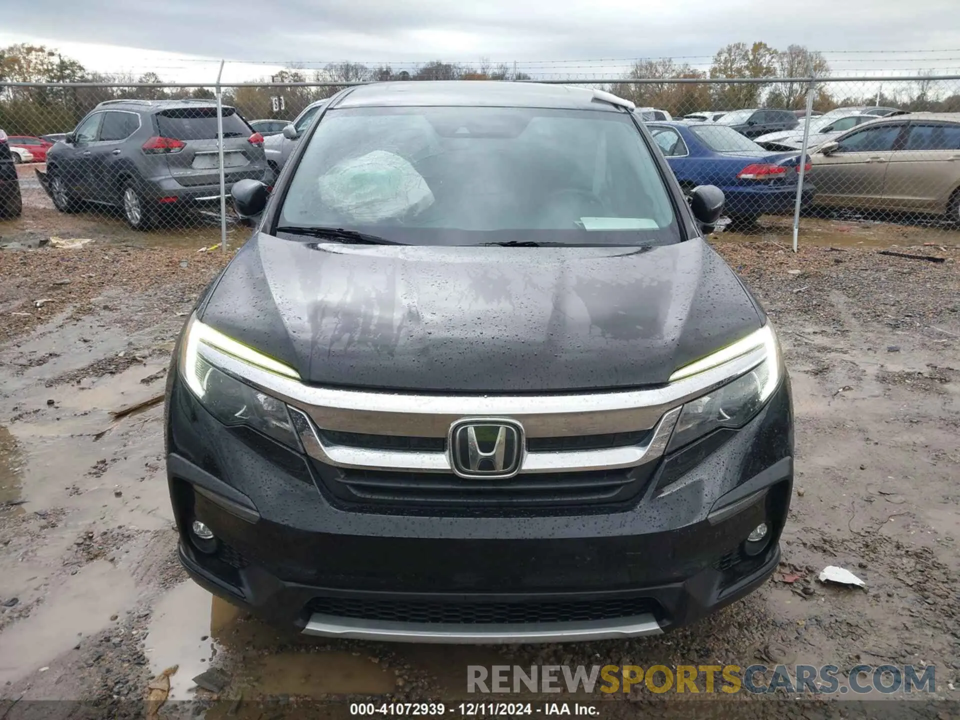 12 Photograph of a damaged car 5FNYF5H56KB016304 HONDA PILOT 2019