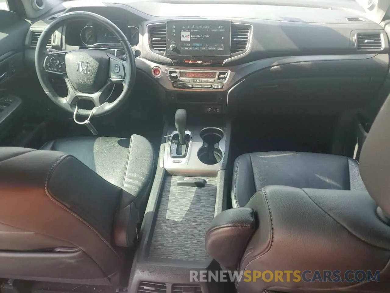 8 Photograph of a damaged car 5FNYF5H58KB020127 HONDA PILOT 2019