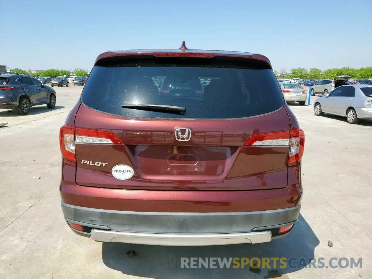 6 Photograph of a damaged car 5FNYF5H58KB041253 HONDA PILOT 2019