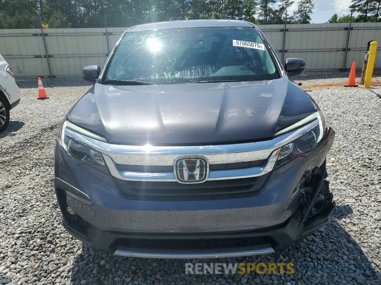 5 Photograph of a damaged car 5FNYF5H59KB028124 HONDA PILOT 2019