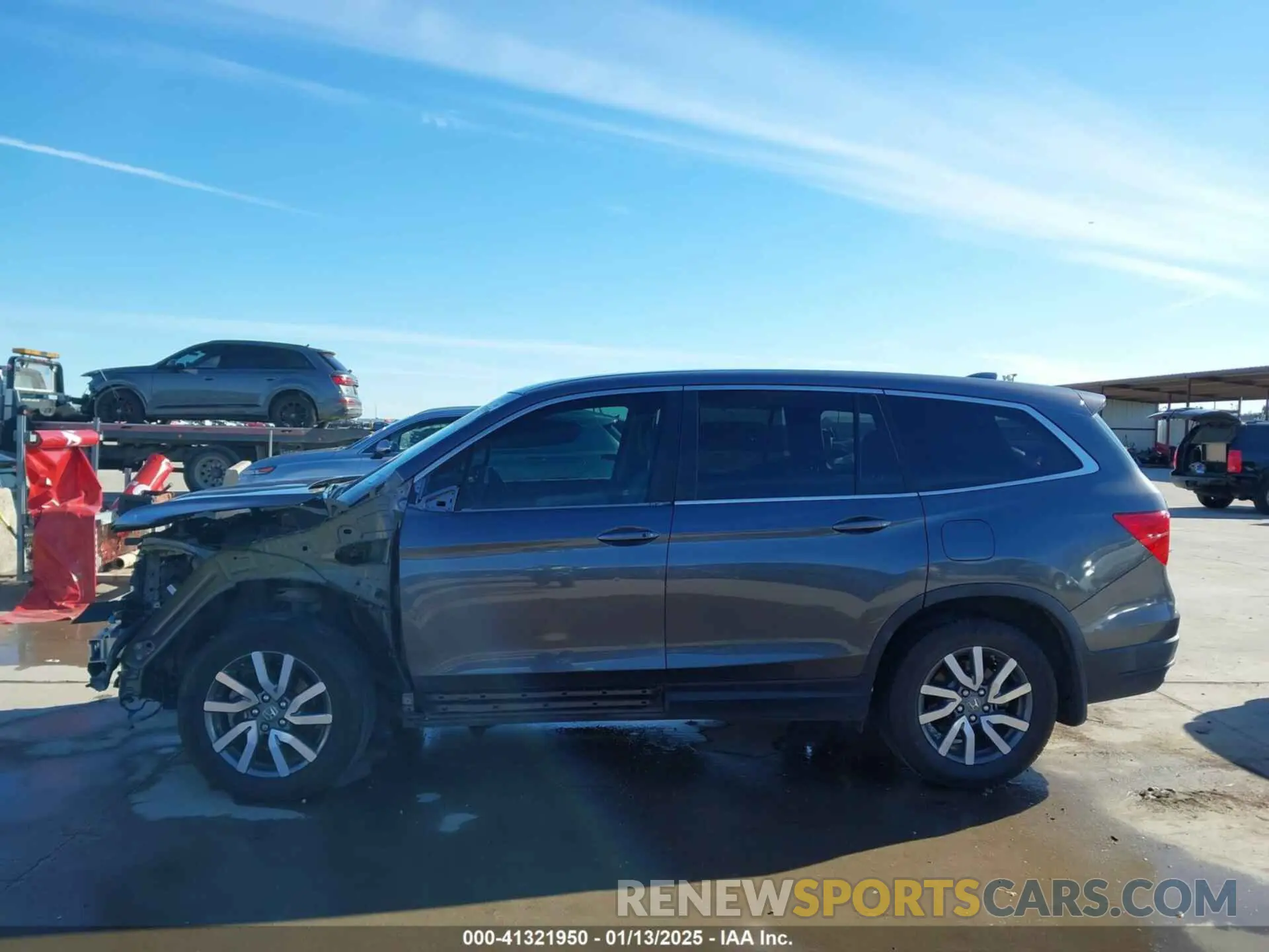 15 Photograph of a damaged car 5FNYF5H59KB028348 HONDA PILOT 2019