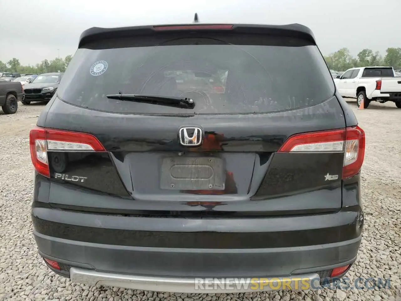 6 Photograph of a damaged car 5FNYF5H59KB030214 HONDA PILOT 2019