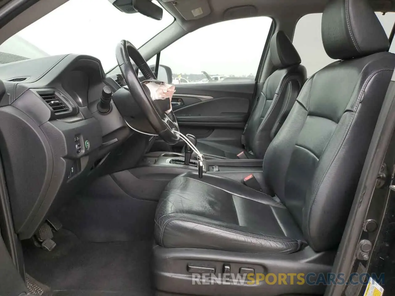 7 Photograph of a damaged car 5FNYF5H59KB030214 HONDA PILOT 2019
