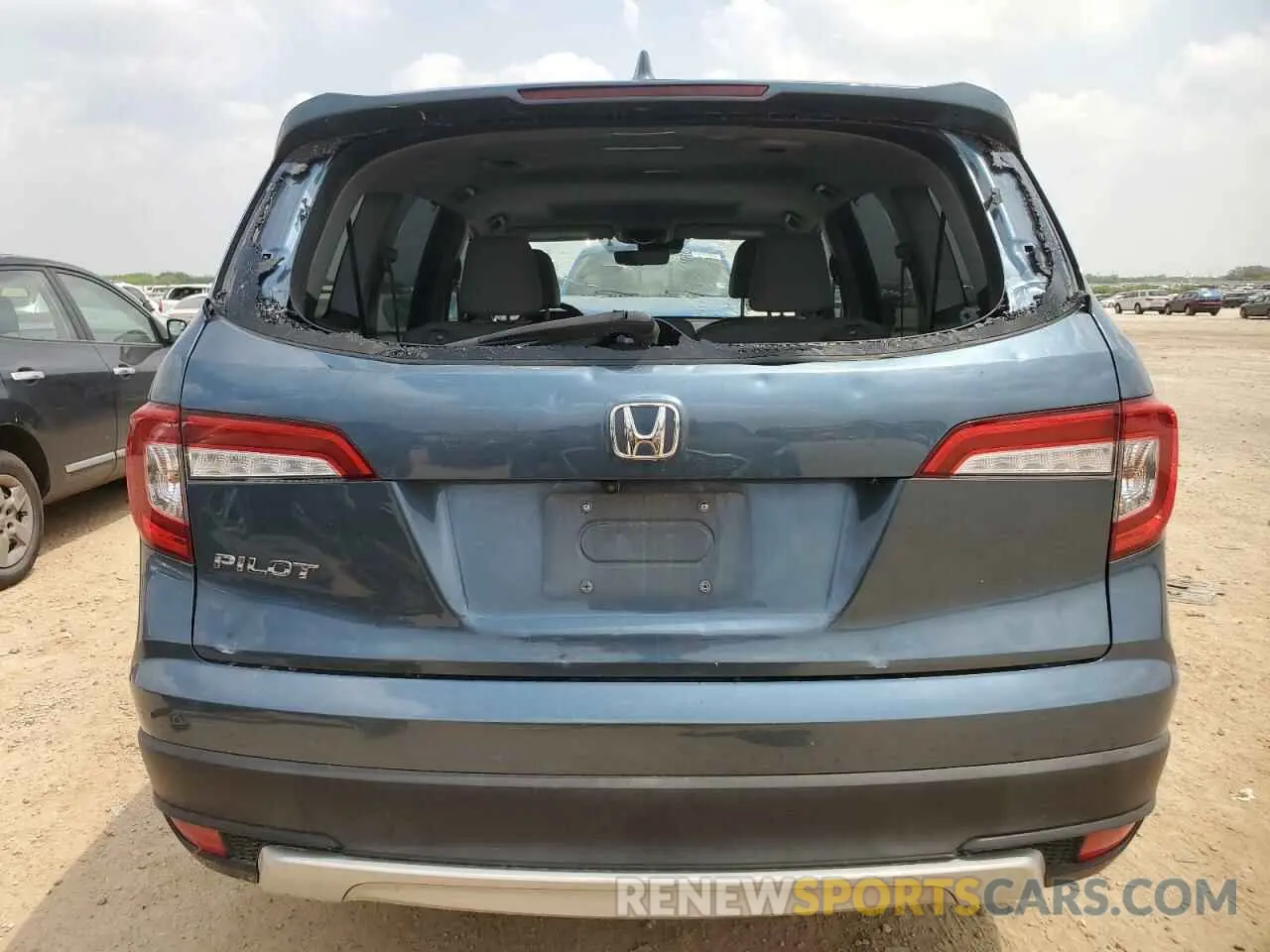 6 Photograph of a damaged car 5FNYF5H5XKB043683 HONDA PILOT 2019