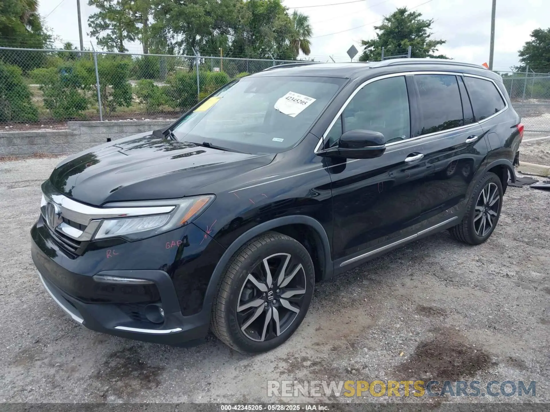 2 Photograph of a damaged car 5FNYF5H63KB010081 HONDA PILOT 2019
