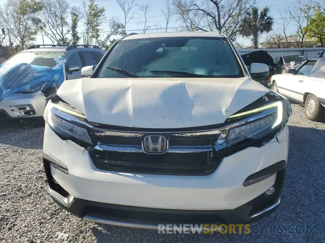 5 Photograph of a damaged car 5FNYF5H65KB039145 HONDA PILOT 2019