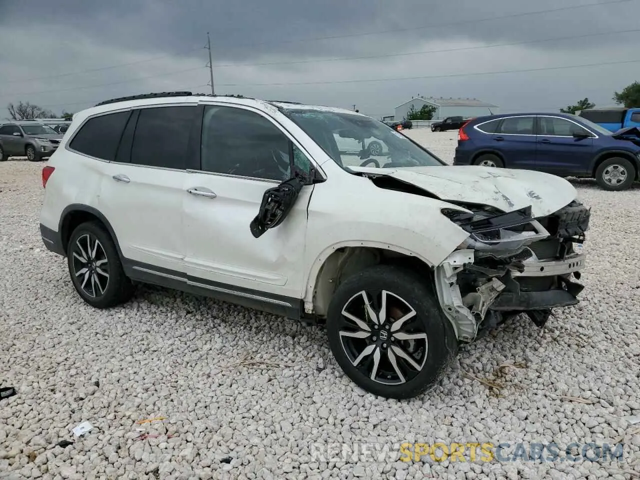 4 Photograph of a damaged car 5FNYF5H66KB017431 HONDA PILOT 2019