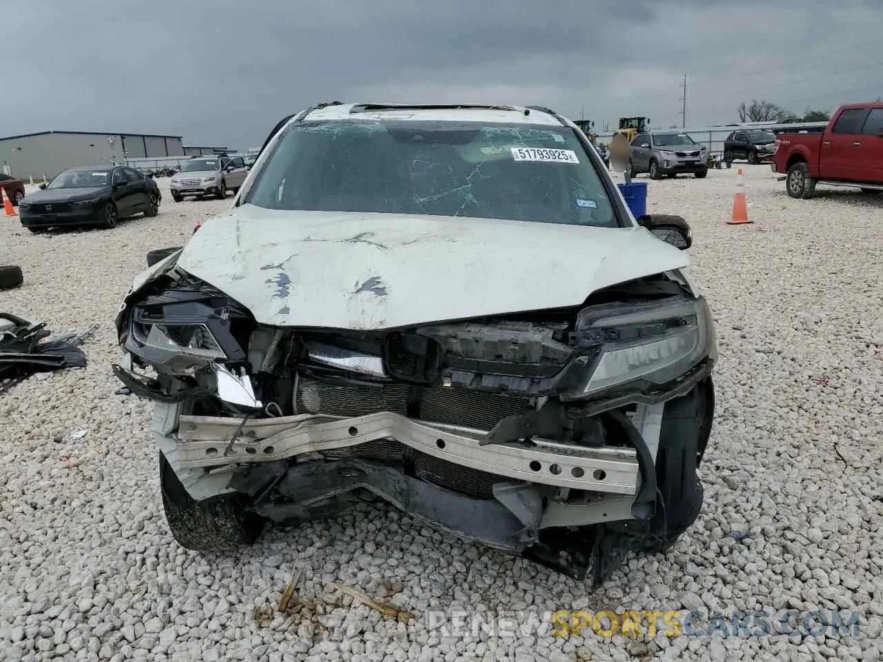 5 Photograph of a damaged car 5FNYF5H66KB017431 HONDA PILOT 2019