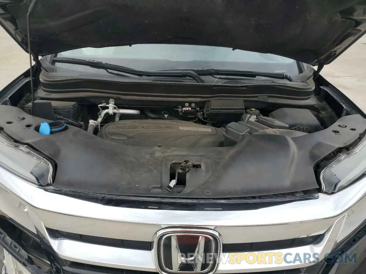 12 Photograph of a damaged car 5FNYF5H68KB043285 HONDA PILOT 2019