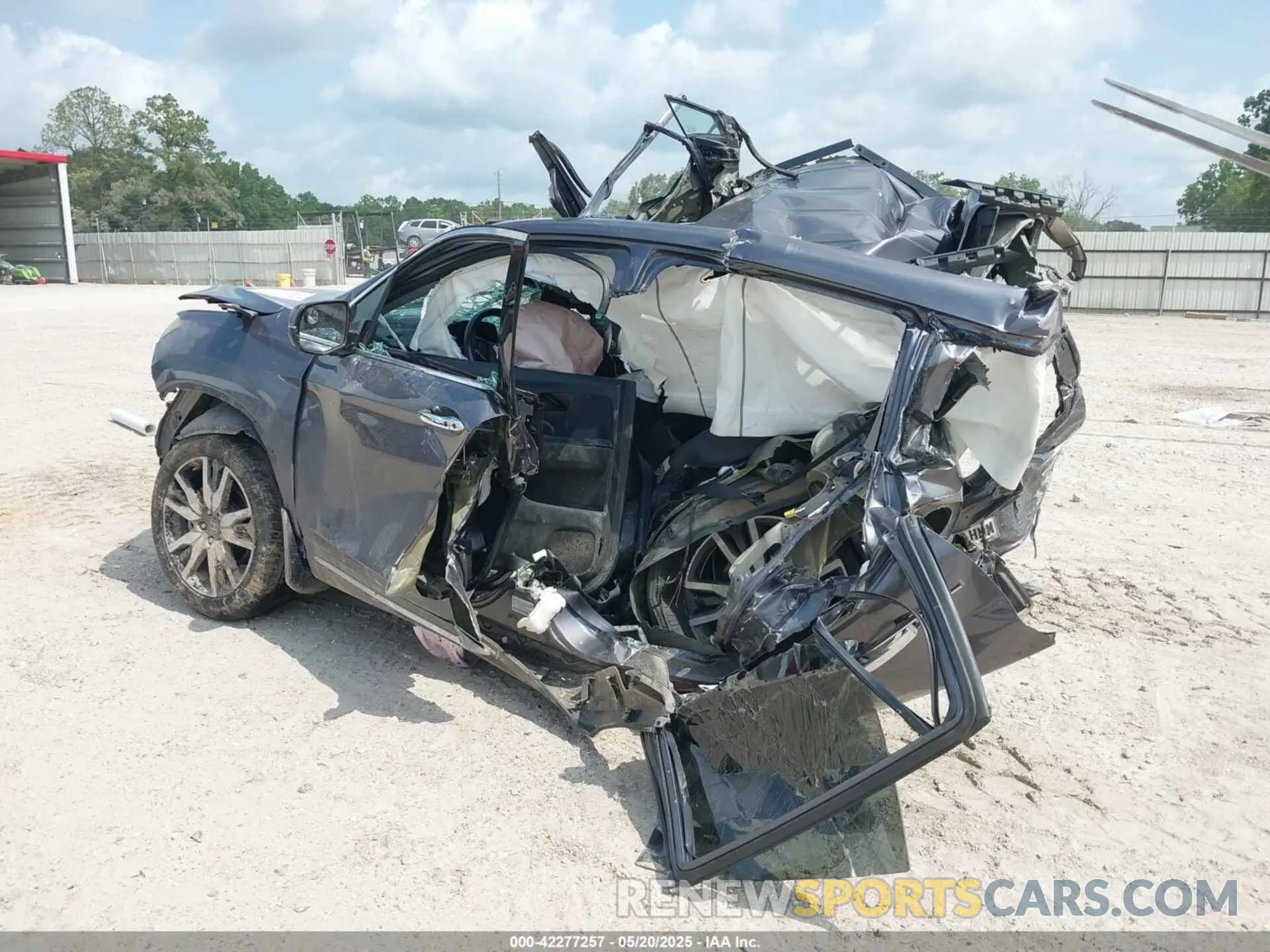 3 Photograph of a damaged car 5FNYF5H69KB003765 HONDA PILOT 2019