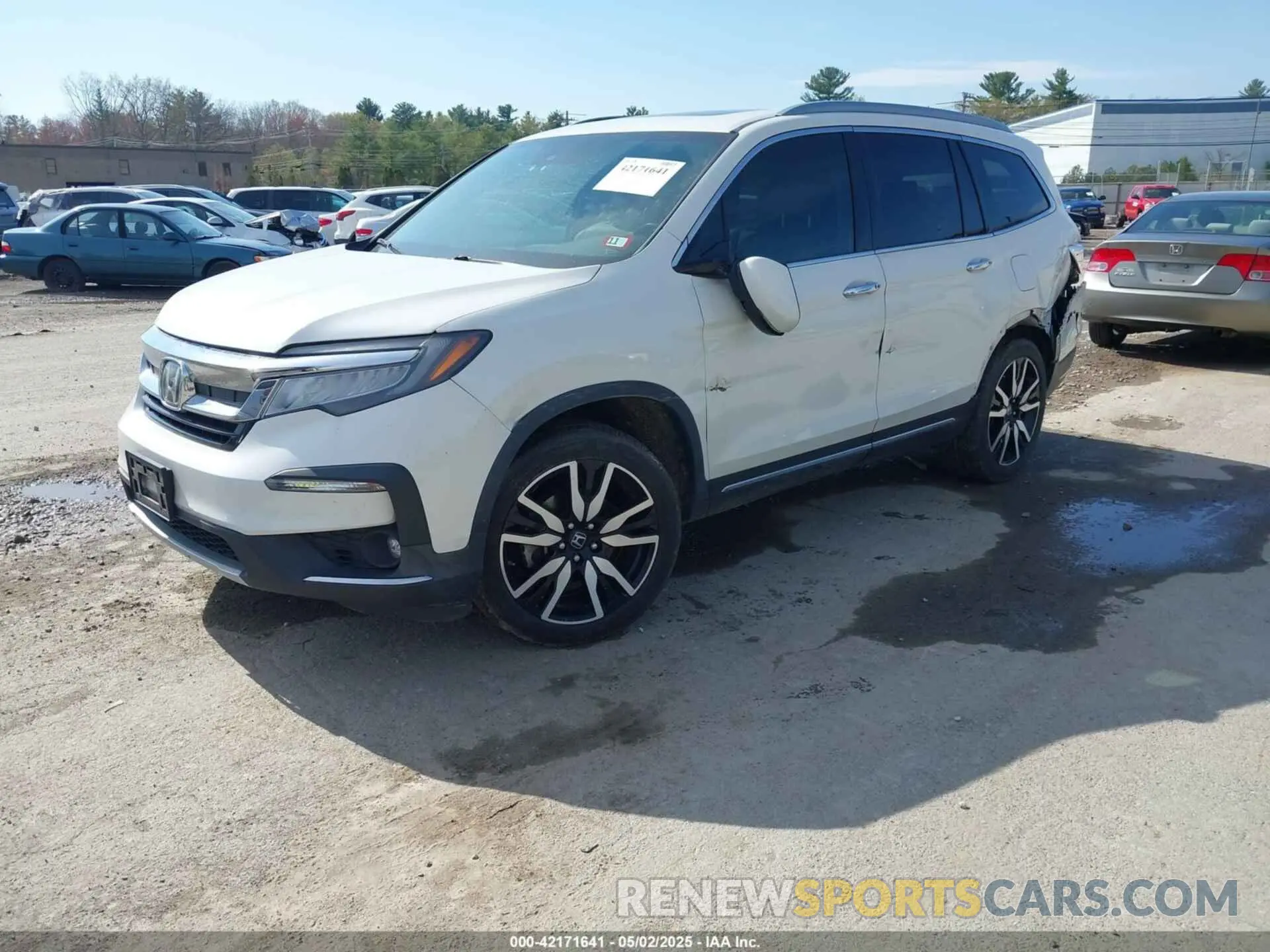 2 Photograph of a damaged car 5FNYF5H90KB005916 HONDA PILOT 2019