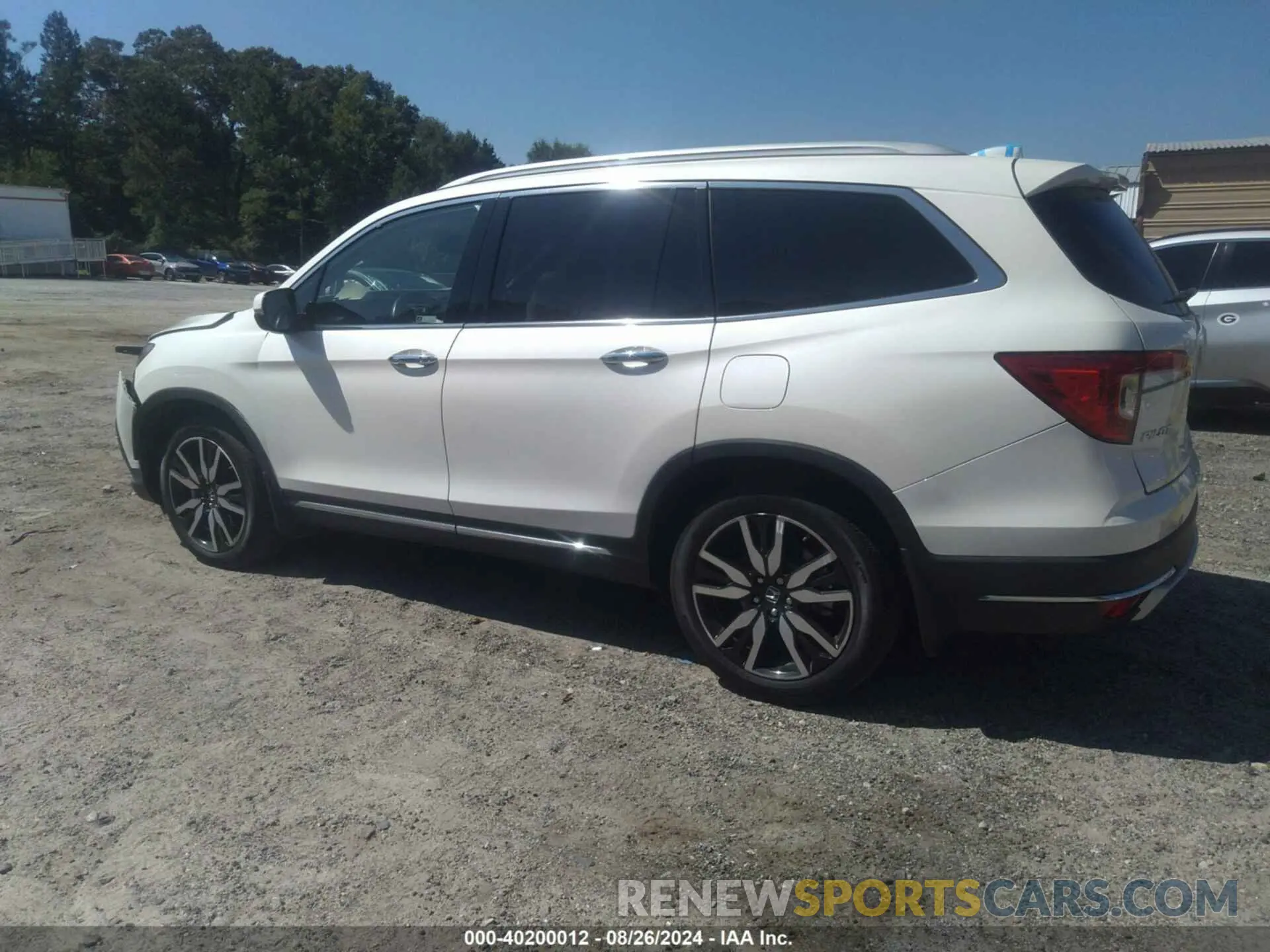 14 Photograph of a damaged car 5FNYF5H91KB038679 HONDA PILOT 2019