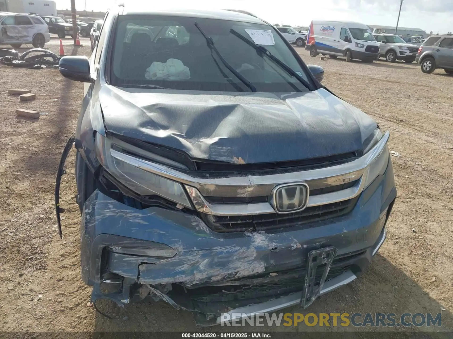 6 Photograph of a damaged car 5FNYF5H94KB025781 HONDA PILOT 2019