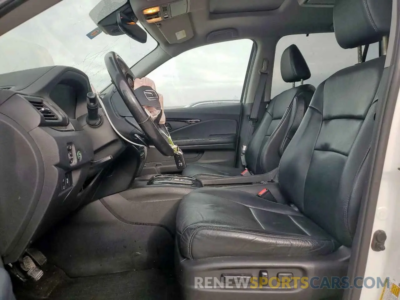 7 Photograph of a damaged car 5FNYF5H9XKB032783 HONDA PILOT 2019