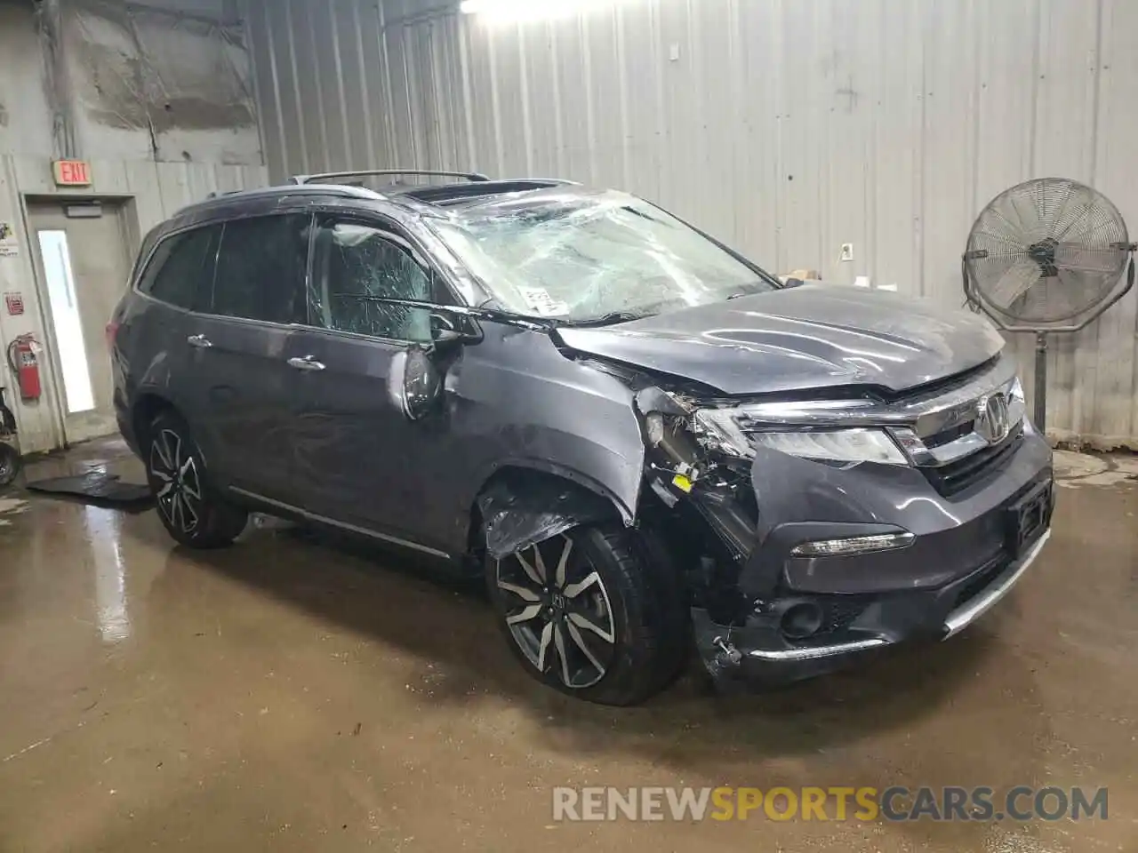 4 Photograph of a damaged car 5FNYF6H00KB020956 HONDA PILOT 2019