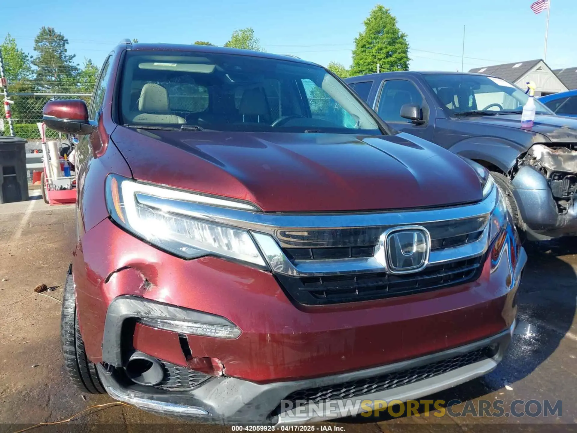 13 Photograph of a damaged car 5FNYF6H00KB067307 HONDA PILOT 2019