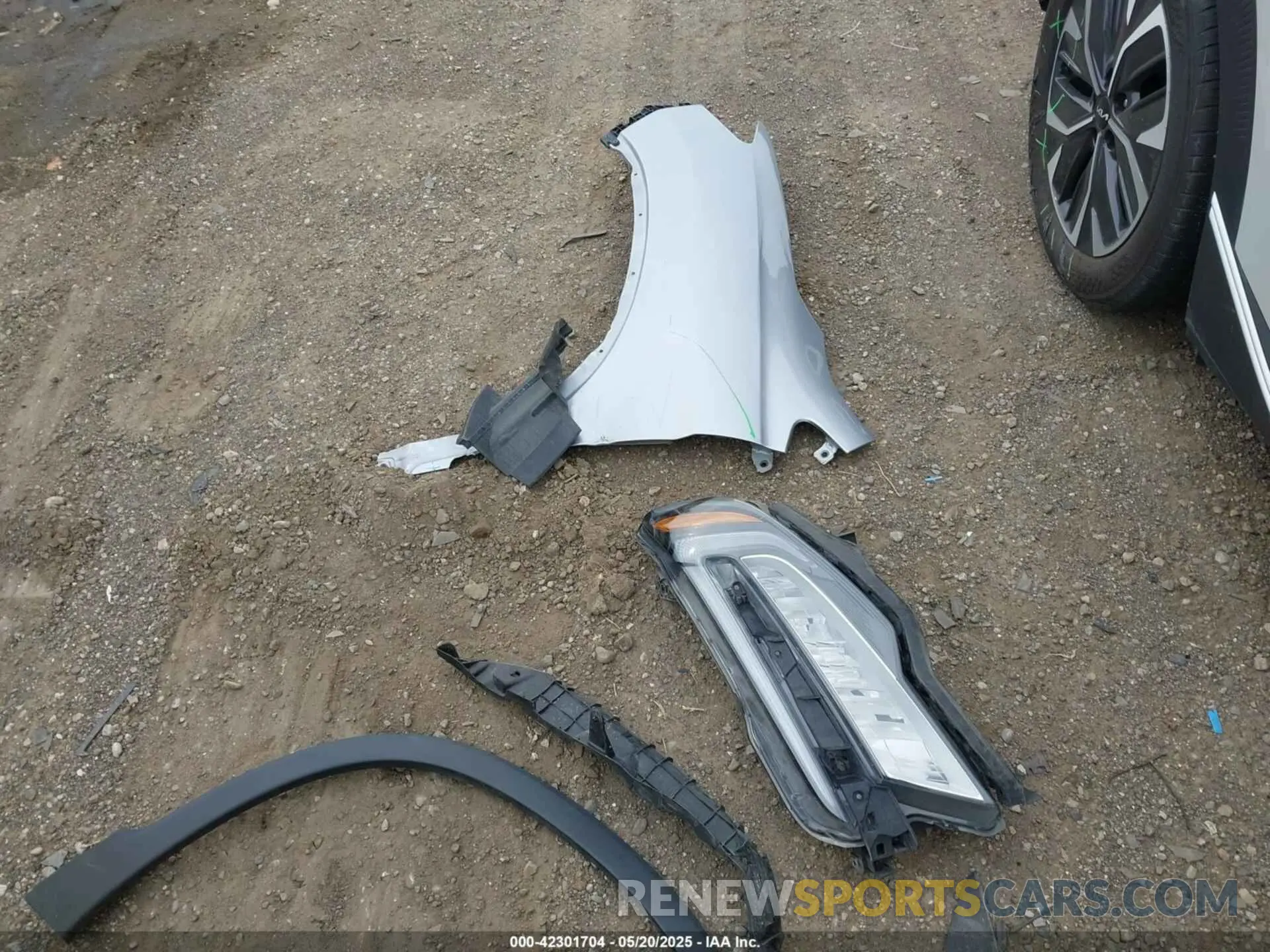12 Photograph of a damaged car 5FNYF6H01KB000991 HONDA PILOT 2019