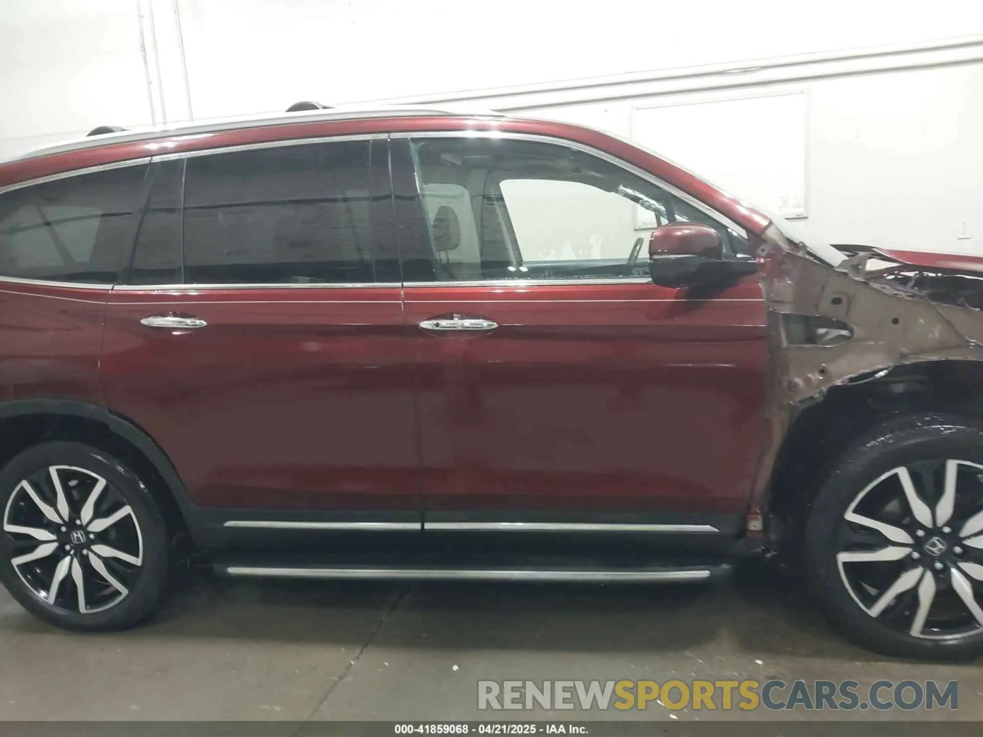 14 Photograph of a damaged car 5FNYF6H01KB028936 HONDA PILOT 2019