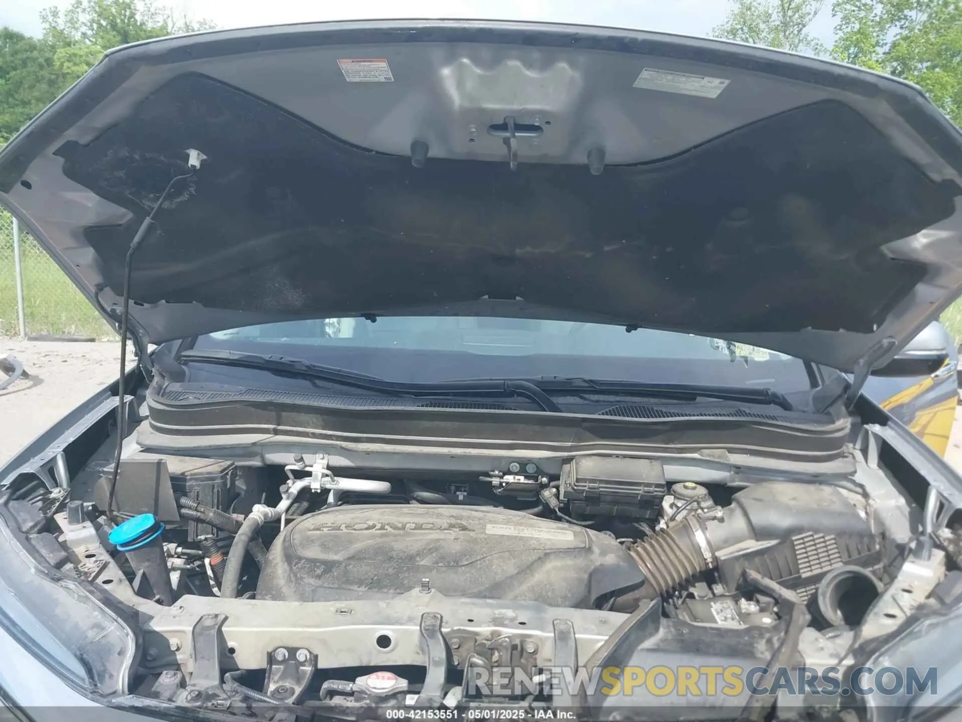 10 Photograph of a damaged car 5FNYF6H03KB094095 HONDA PILOT 2019