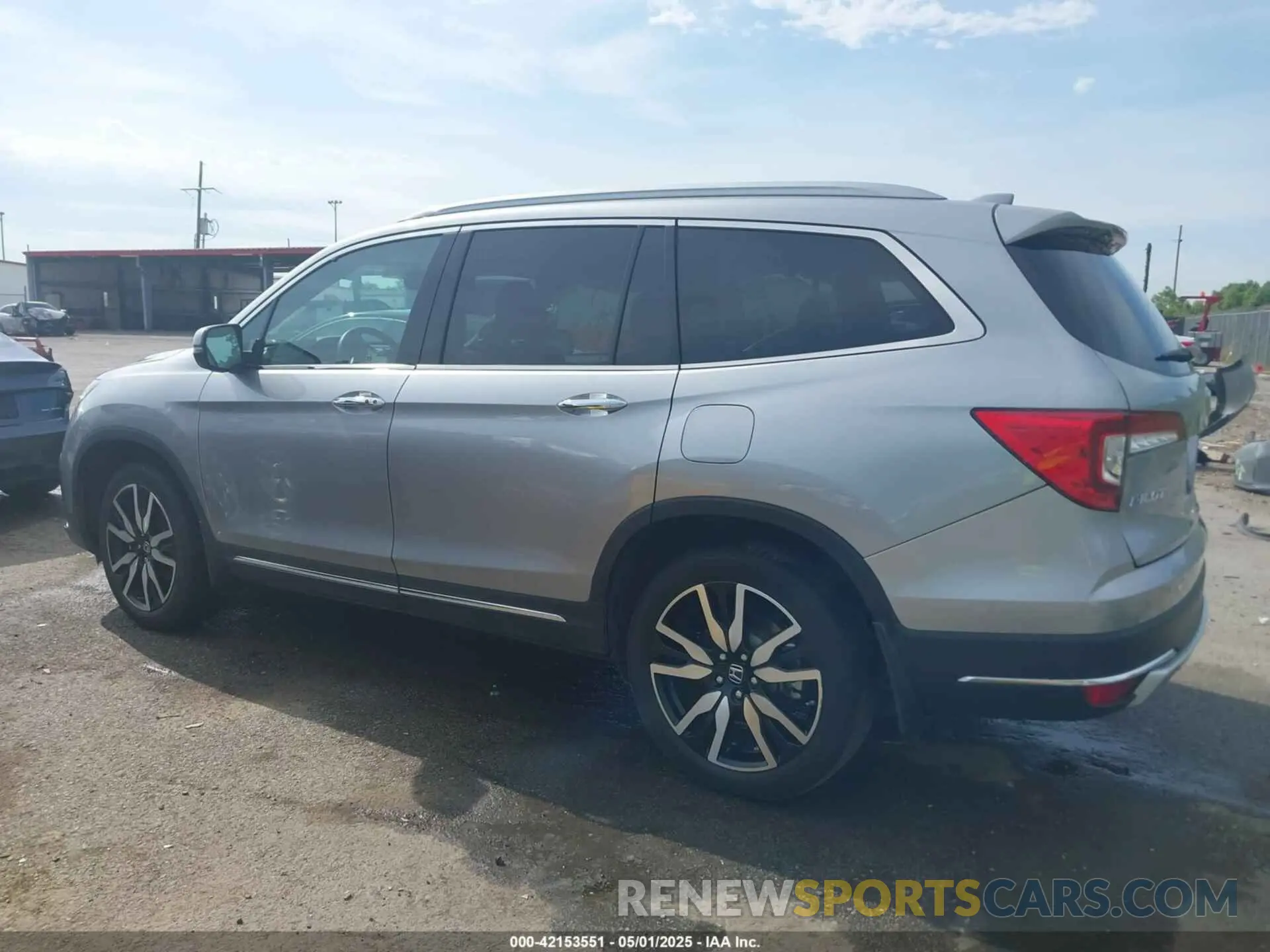 14 Photograph of a damaged car 5FNYF6H03KB094095 HONDA PILOT 2019