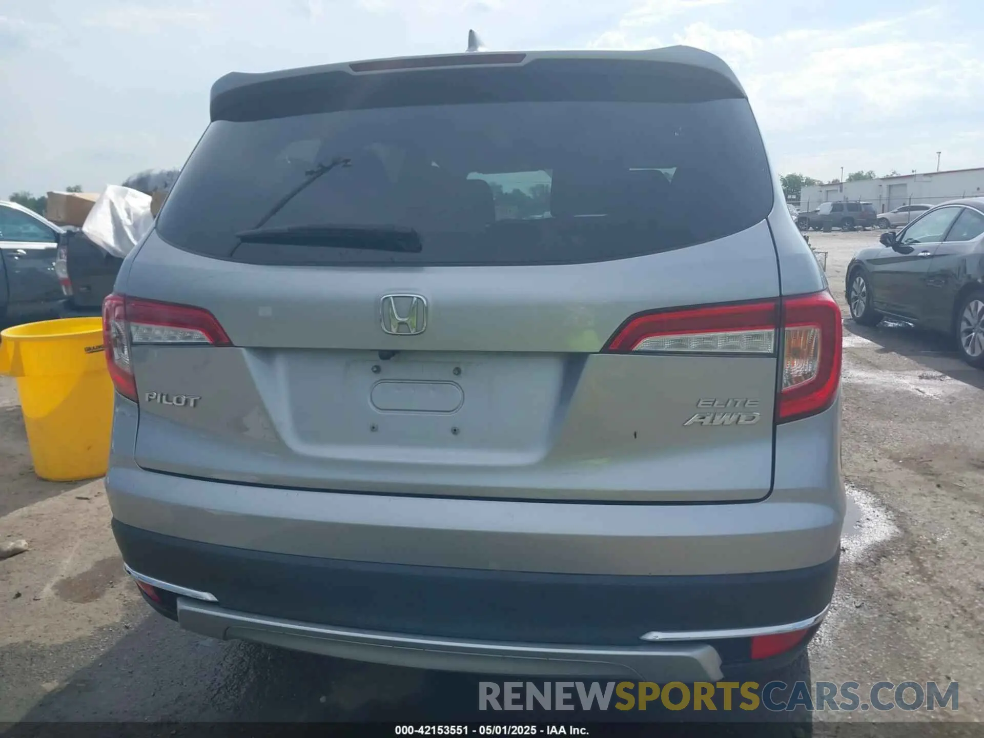 16 Photograph of a damaged car 5FNYF6H03KB094095 HONDA PILOT 2019