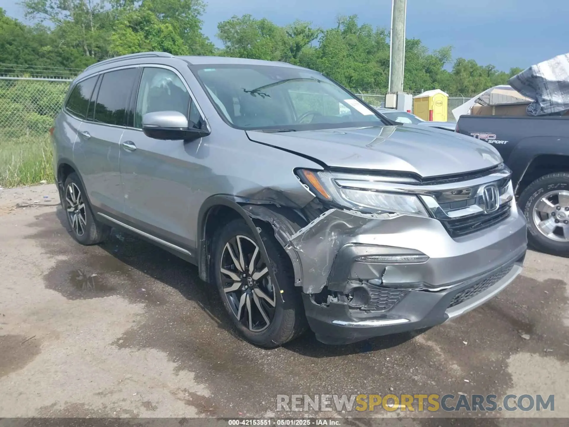 6 Photograph of a damaged car 5FNYF6H03KB094095 HONDA PILOT 2019