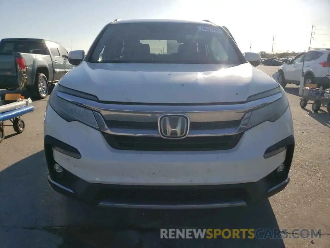 5 Photograph of a damaged car 5FNYF6H04KB026677 HONDA PILOT 2019