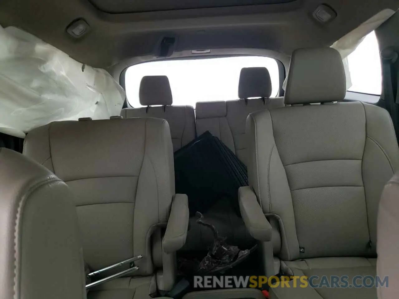 10 Photograph of a damaged car 5FNYF6H04KB092839 HONDA PILOT 2019