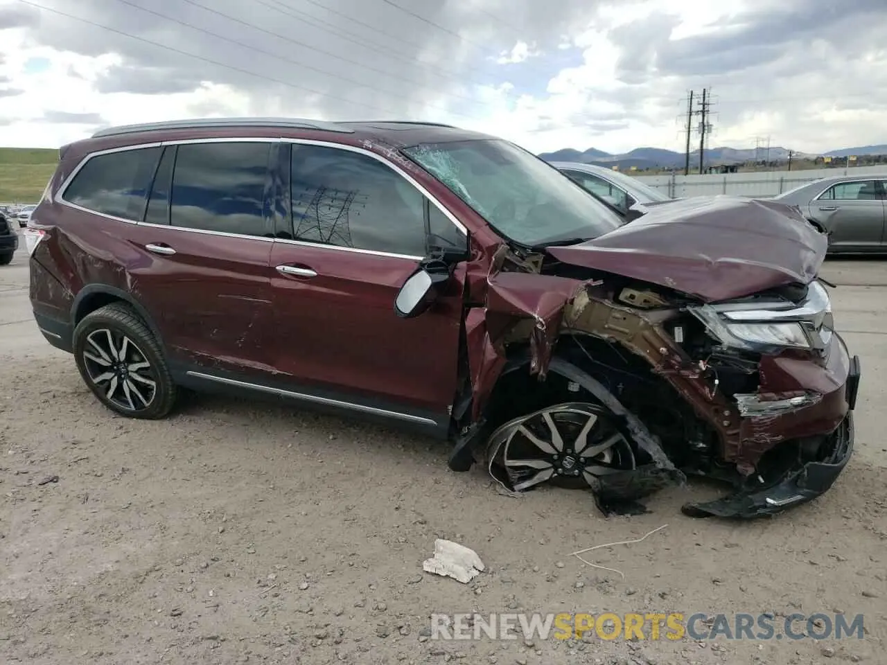 4 Photograph of a damaged car 5FNYF6H04KB092839 HONDA PILOT 2019
