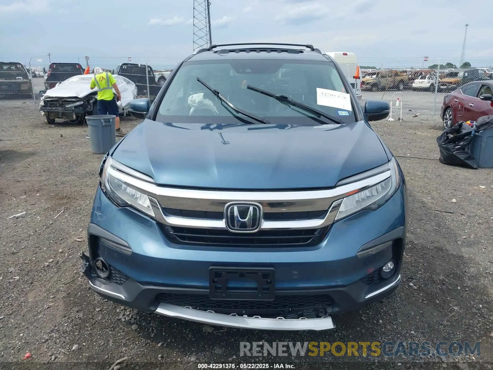 11 Photograph of a damaged car 5FNYF6H06KB005457 HONDA PILOT 2019