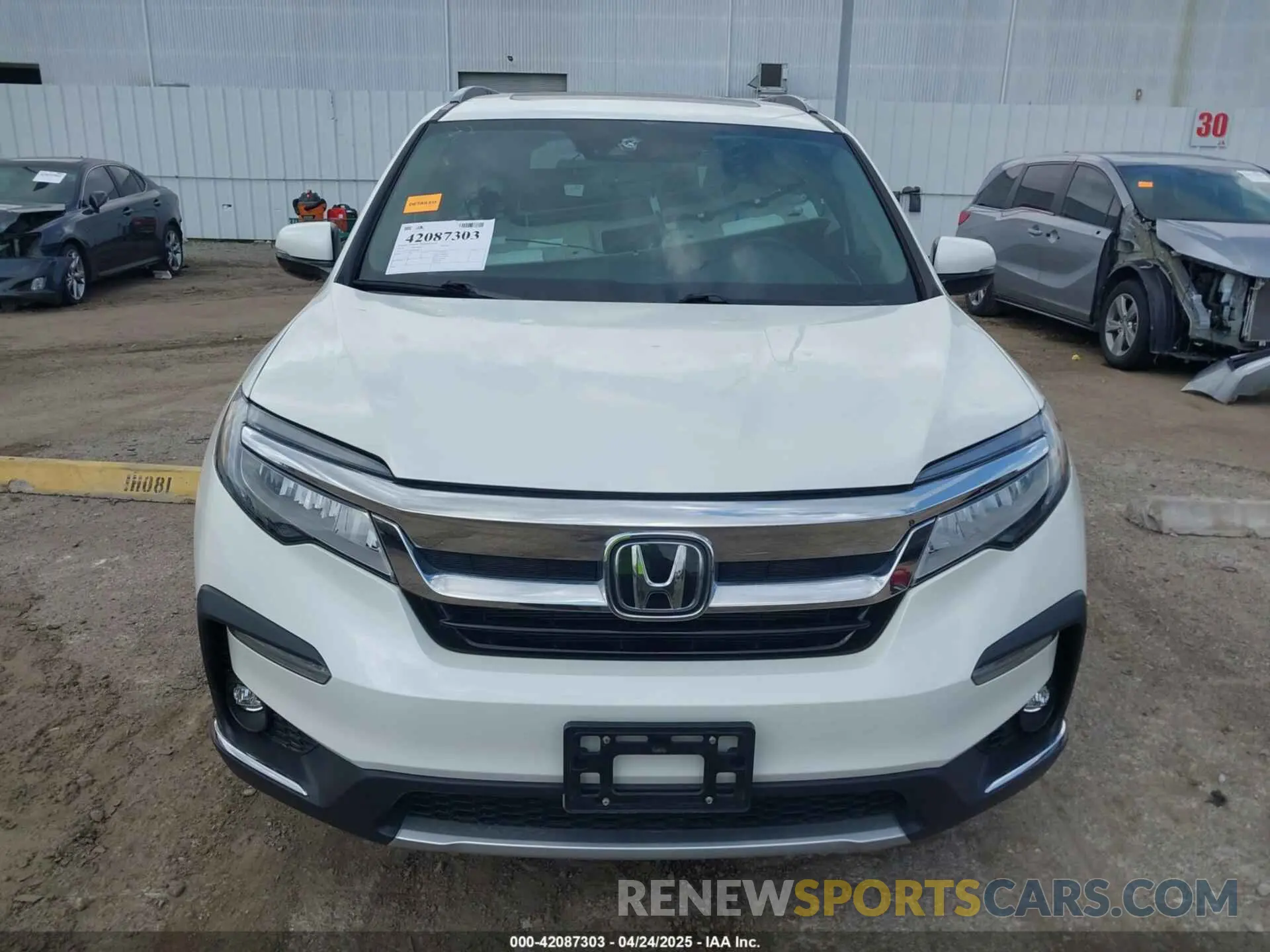 13 Photograph of a damaged car 5FNYF6H06KB026714 HONDA PILOT 2019