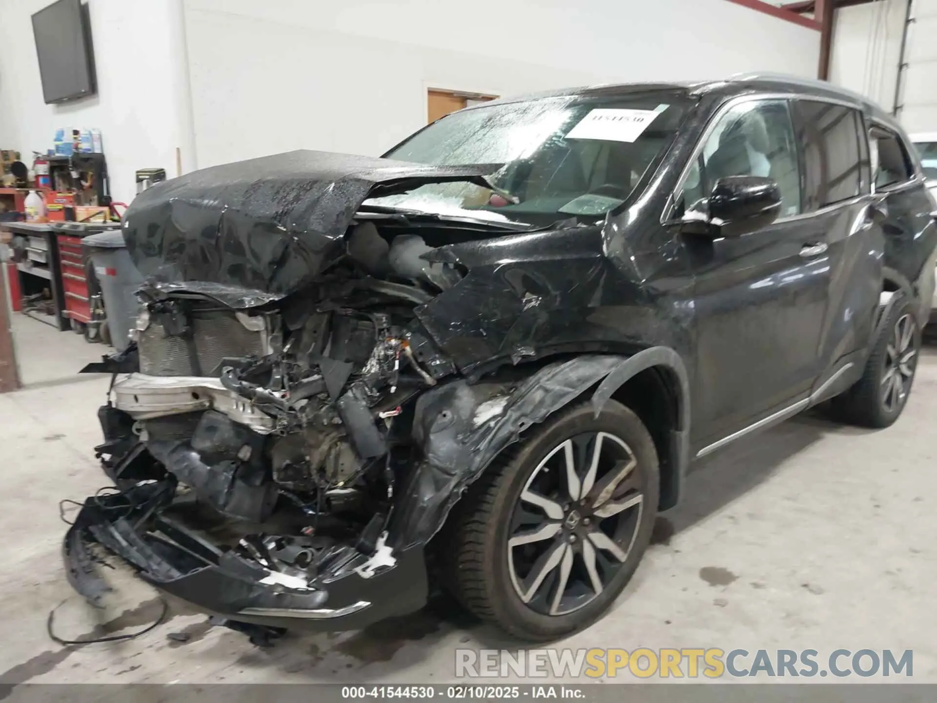 6 Photograph of a damaged car 5FNYF6H06KB040418 HONDA PILOT 2019
