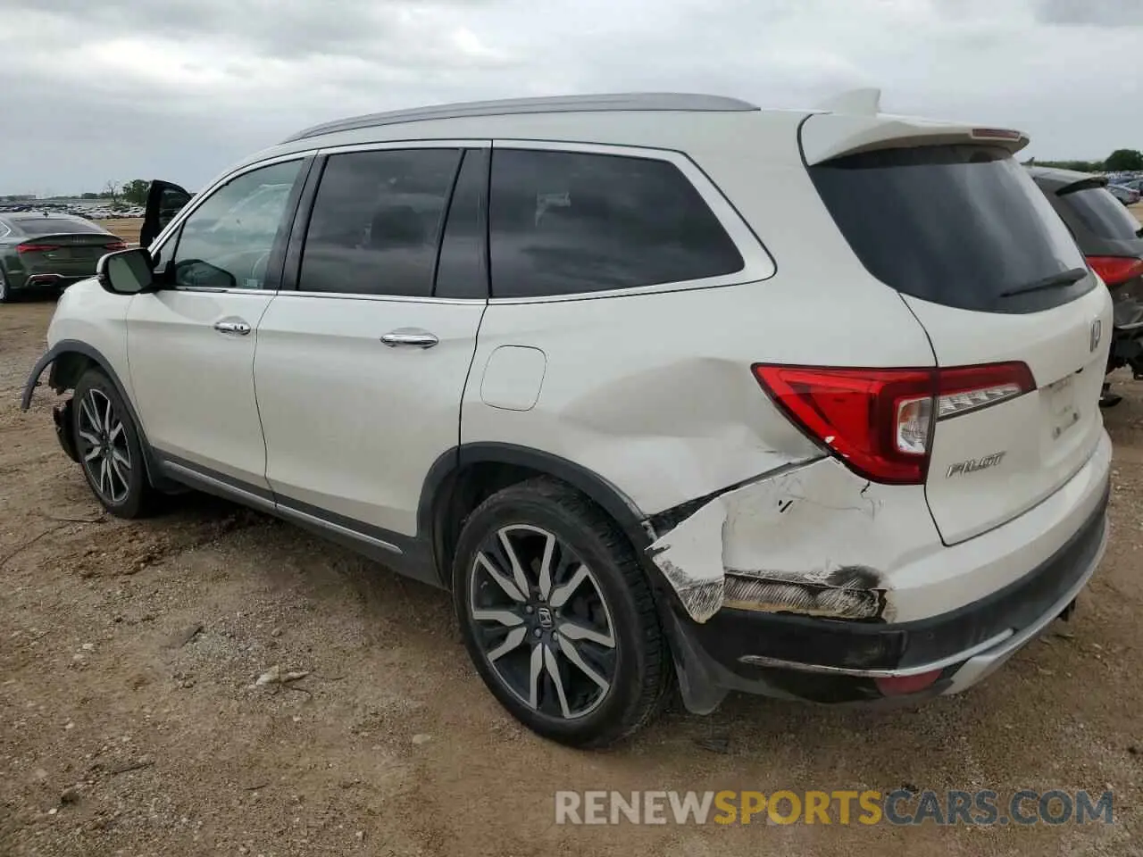 2 Photograph of a damaged car 5FNYF6H07KB001286 HONDA PILOT 2019