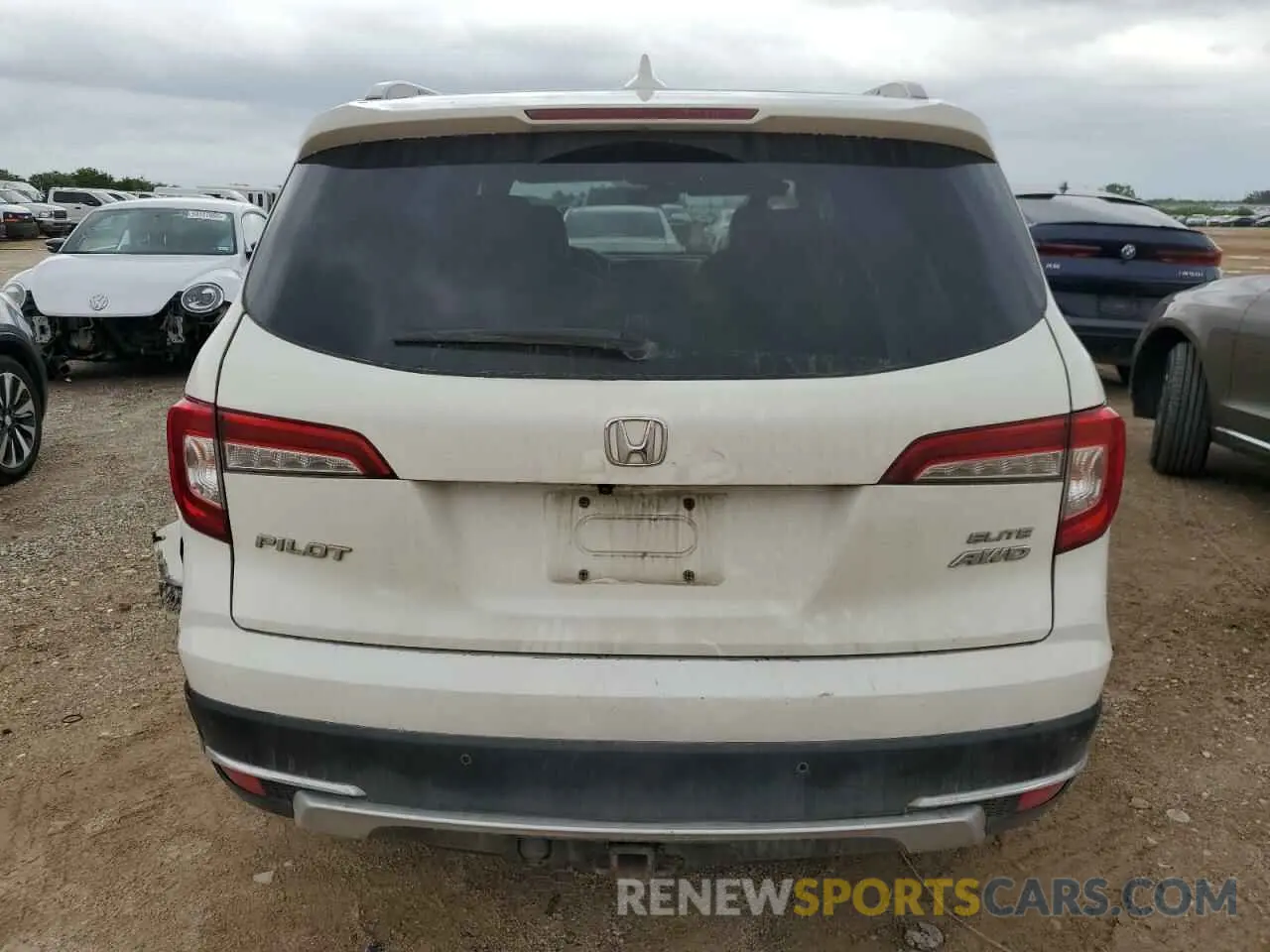 6 Photograph of a damaged car 5FNYF6H07KB001286 HONDA PILOT 2019