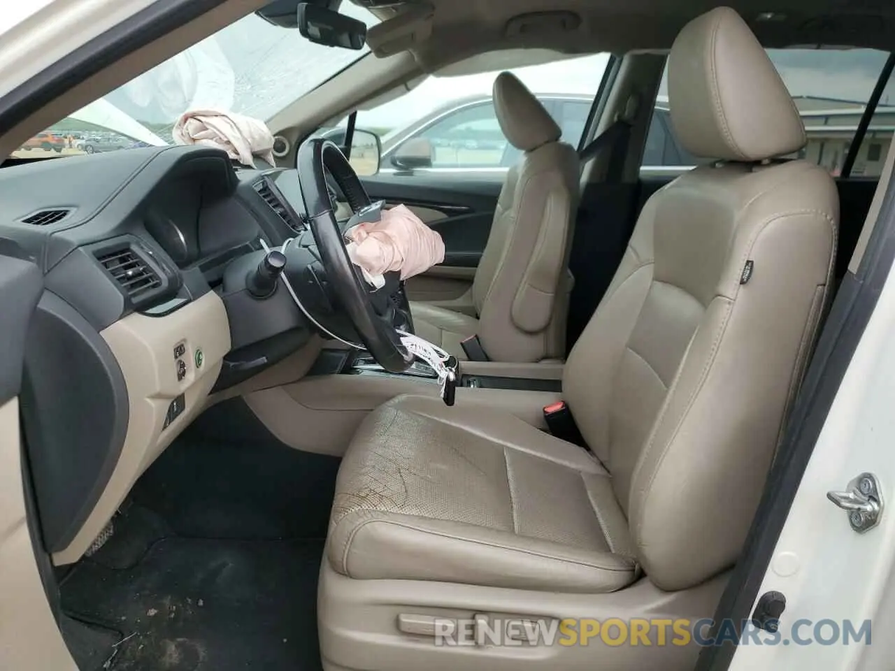 7 Photograph of a damaged car 5FNYF6H07KB001286 HONDA PILOT 2019