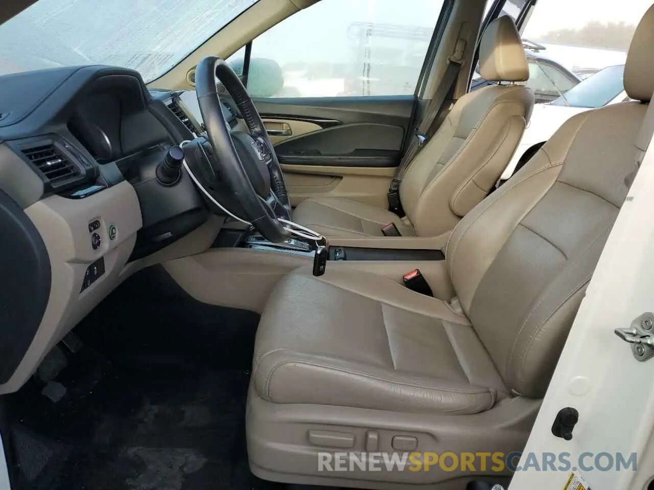 7 Photograph of a damaged car 5FNYF6H07KB026706 HONDA PILOT 2019