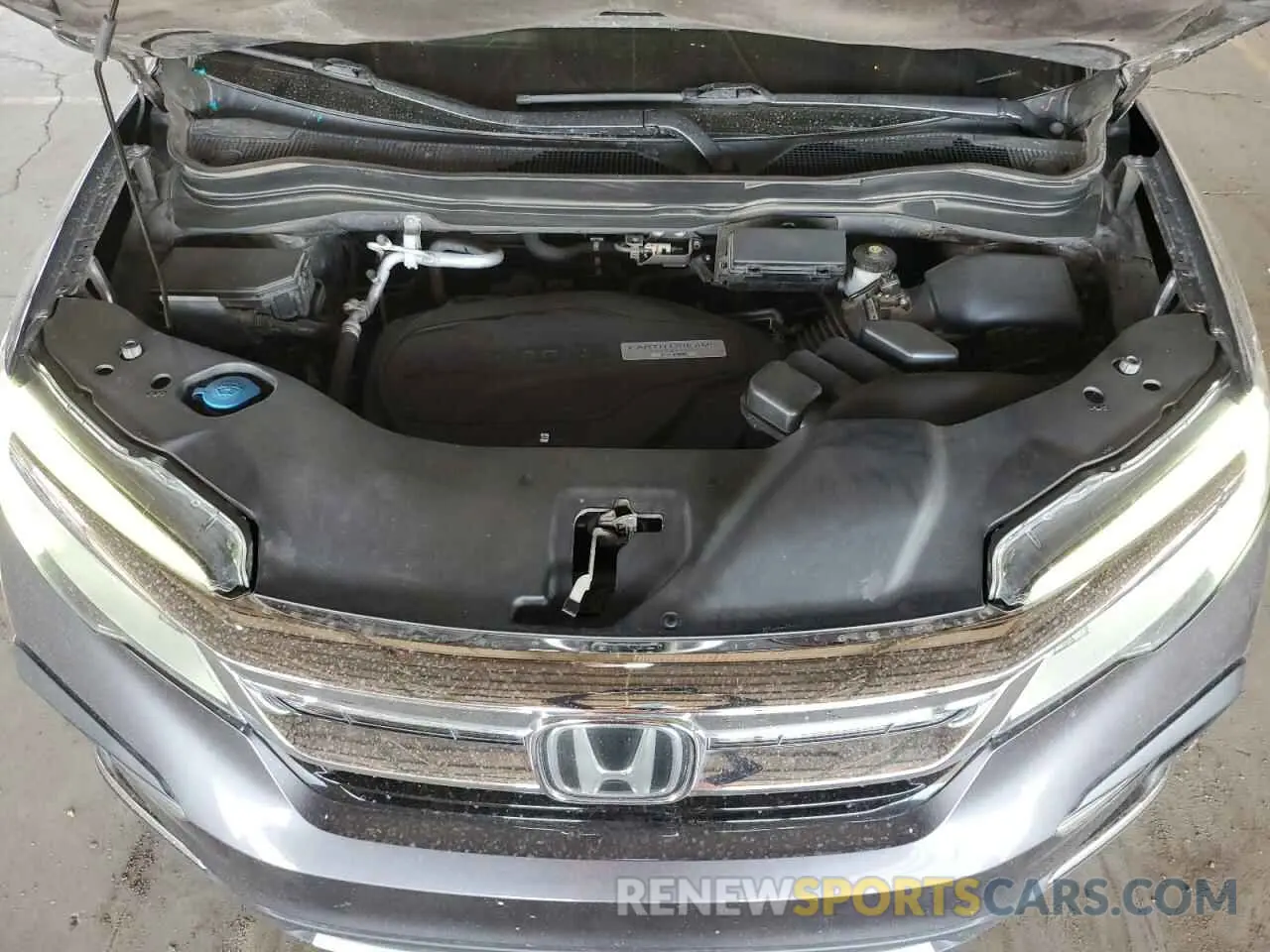 14 Photograph of a damaged car 5FNYF6H0XKB002755 HONDA PILOT 2019