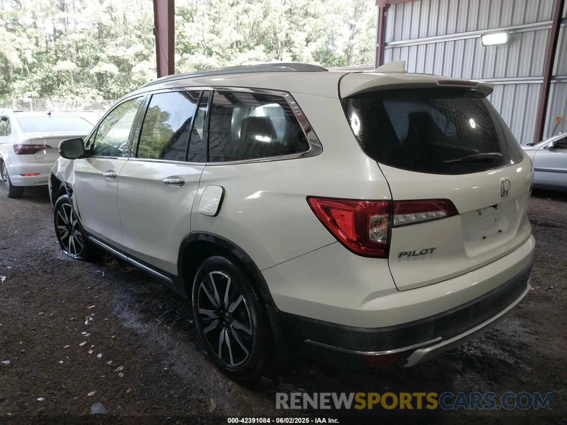 3 Photograph of a damaged car 5FNYF6H0XKB014680 HONDA PILOT 2019