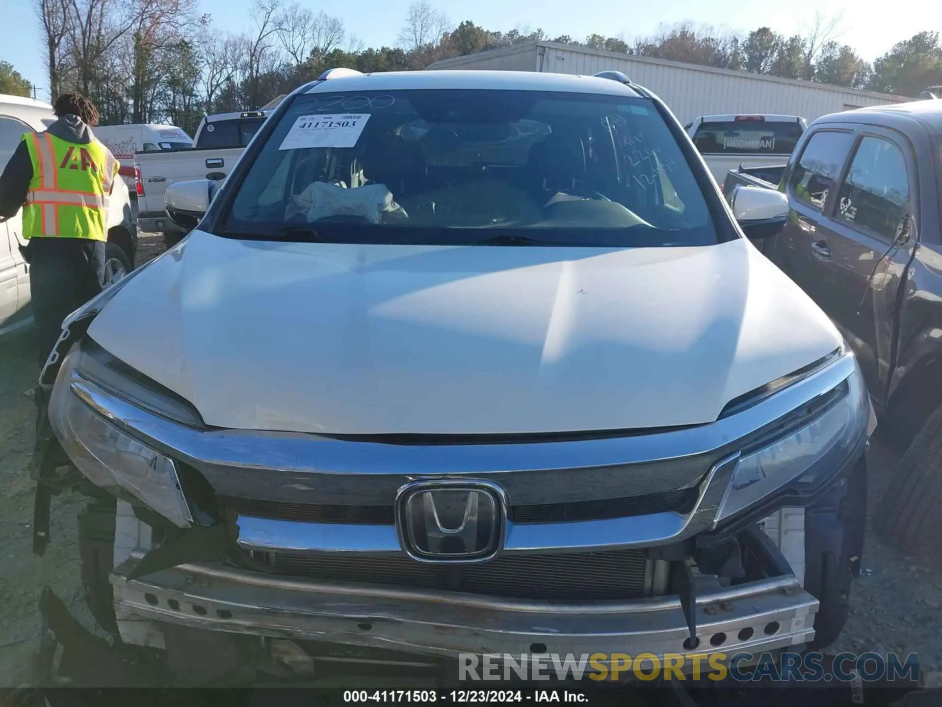 12 Photograph of a damaged car 5FNYF6H0XKB022200 HONDA PILOT 2019