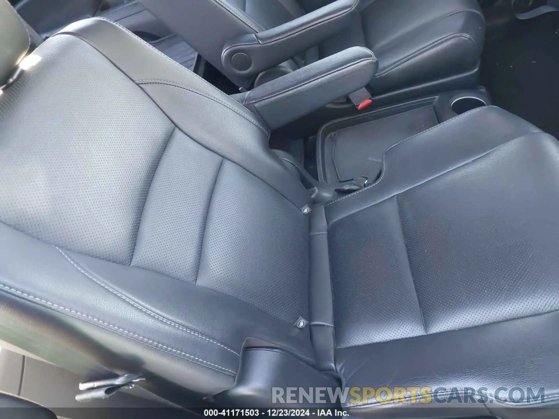 8 Photograph of a damaged car 5FNYF6H0XKB022200 HONDA PILOT 2019