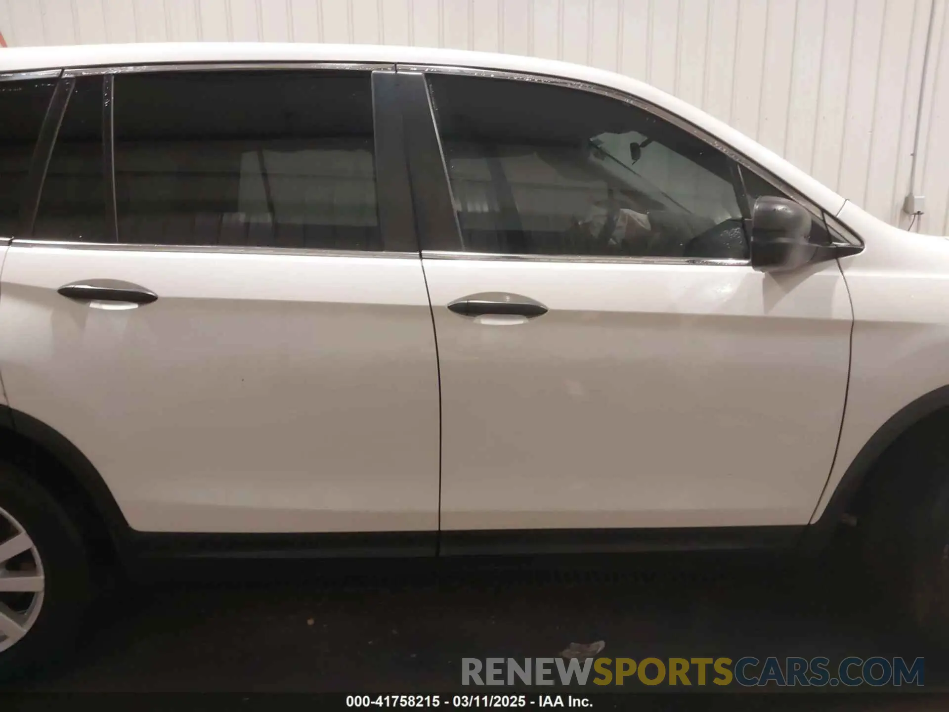 14 Photograph of a damaged car 5FNYF6H13KB086295 HONDA PILOT 2019