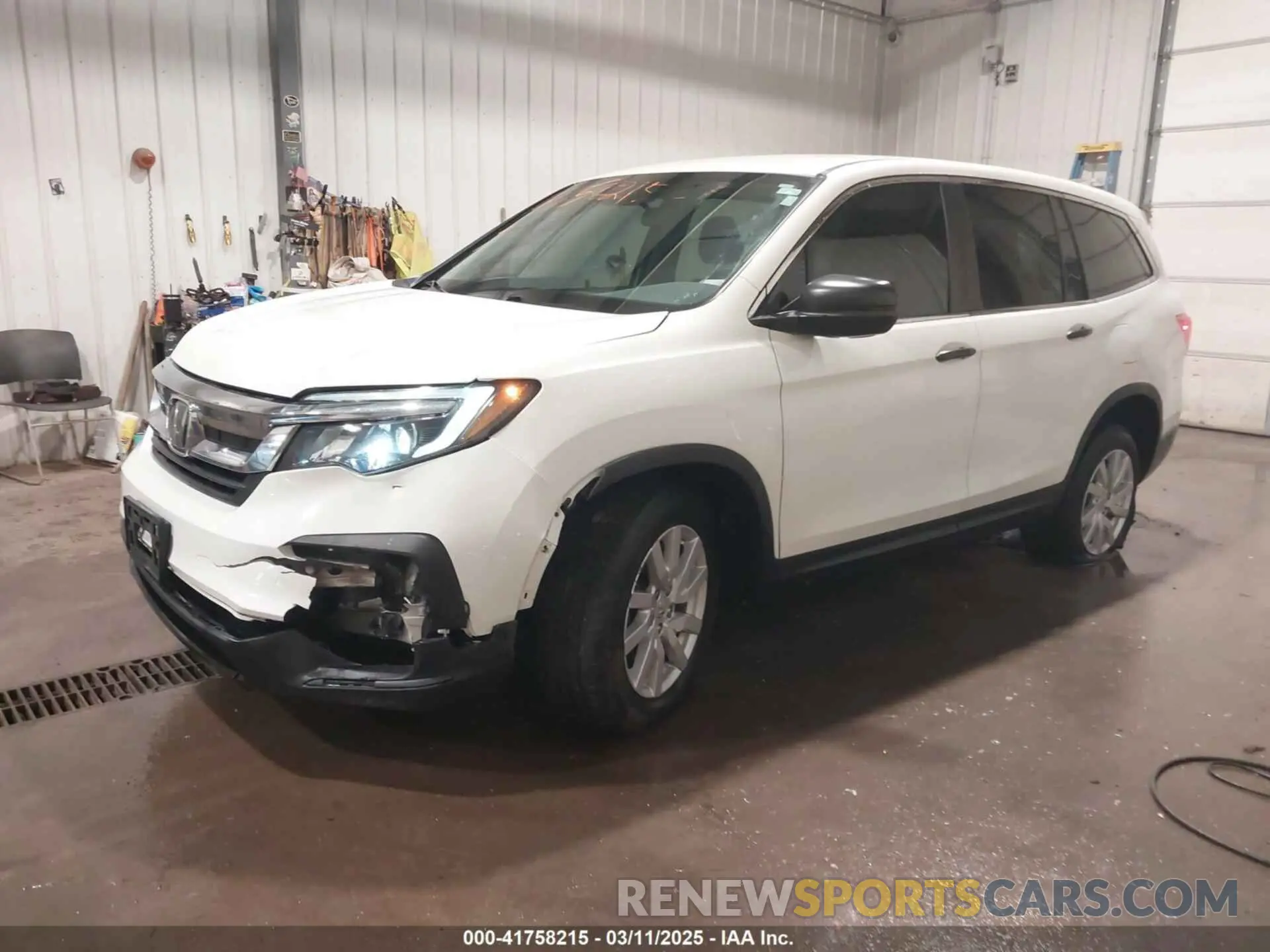 2 Photograph of a damaged car 5FNYF6H13KB086295 HONDA PILOT 2019