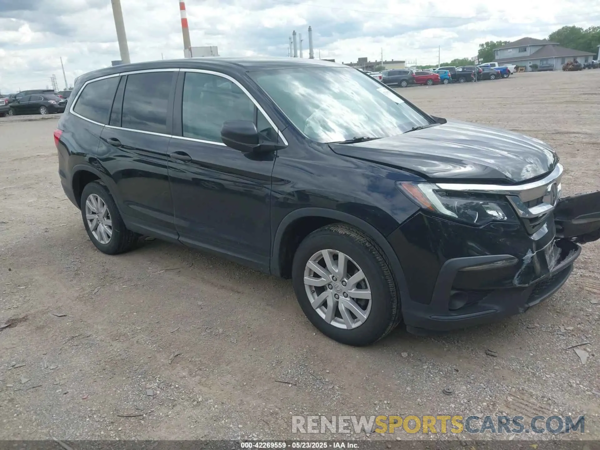 1 Photograph of a damaged car 5FNYF6H14KB031998 HONDA PILOT 2019