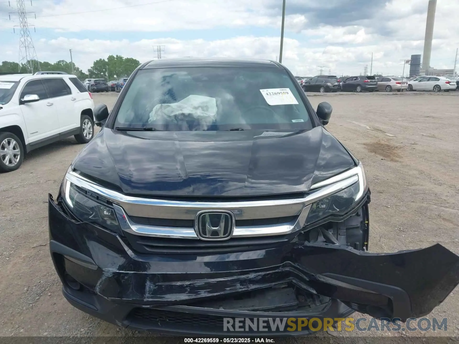 12 Photograph of a damaged car 5FNYF6H14KB031998 HONDA PILOT 2019